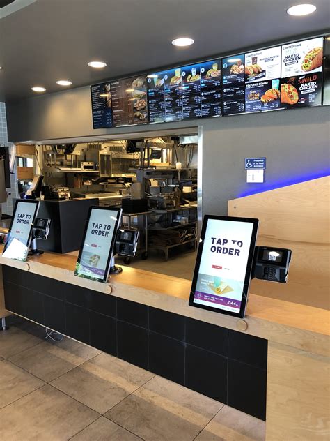 Taco Bell Delivers Interactive Digital Experiences Digital Signage Today