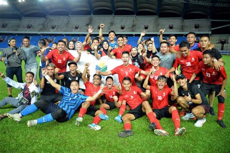Biasiswa yayasan sarawak tun taib 2. Yayasan Sarawak juara Liga Kuching Lea Sports Centre 2019 ...