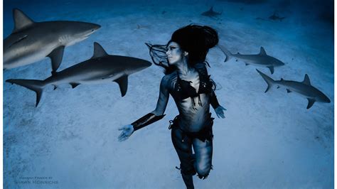 Hannah Fraser A Real Life Mermaid Swims With Sharks And Whales To Promote Ocean Conservation