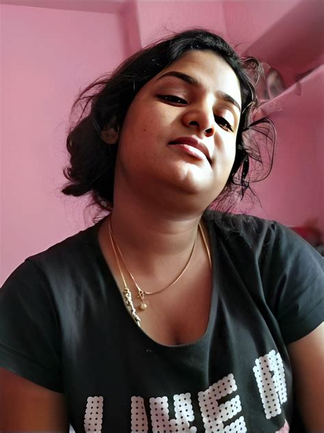 Tamil Beautiful Girl Sexy Indian Photos Fap Desi