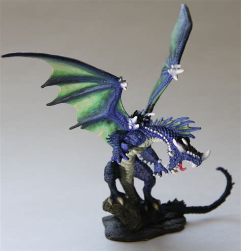 89001 Pathfinder Red Dragon Painted Blue Show Off Painting Reaper