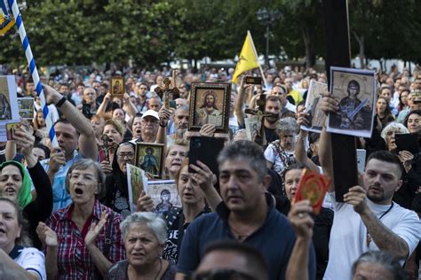 Greeks Rally Against Biometric ID Card Plan Neos Kosmos