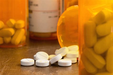 How To Taper Off Opioids The Source Addiction Treatment Center