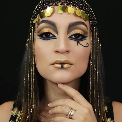 Cleopatra Halloween Look Egyptian Makeup Cleopatra Makeup Unique Halloween Makeup