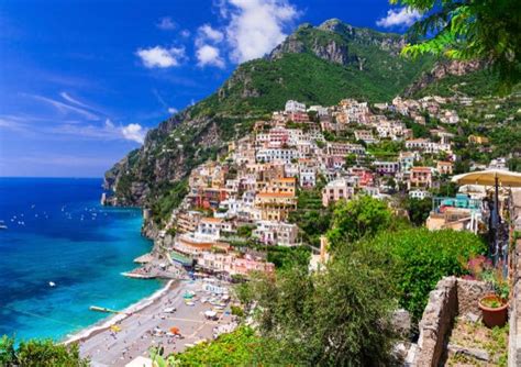 Best Time To Visit The Amalfi Coast For Good Weather Shopping