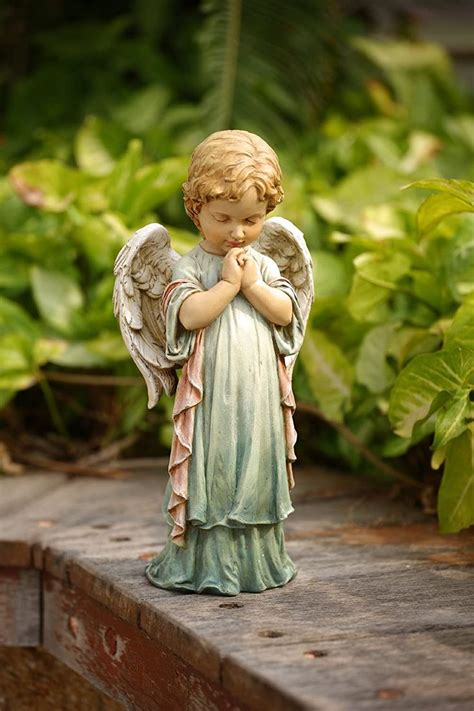 Resin Cute Little Angel Figurine Praying Cherub Statue For Memorial