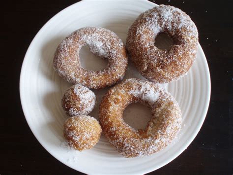 Naked Cupcakes Classic Cake Donuts