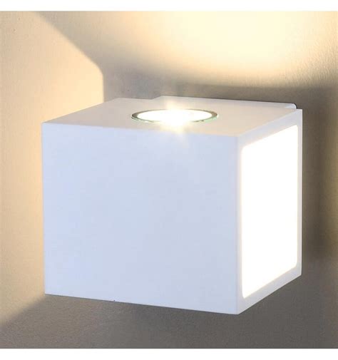 Included drain holes prevent pooling in the center of the seat, allowing you a faster turnaround to seat customers at busy establishments. Wall light - white LED design Brooklyn