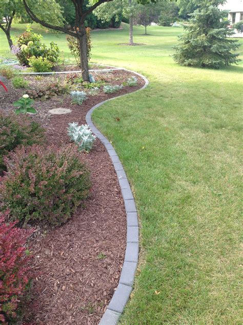 23 Awesome Landscape Edging Pavers Home Decoration And Inspiration Ideas