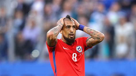 Arturo Vidal backtracks on Chile retirement after World Cup failure ...