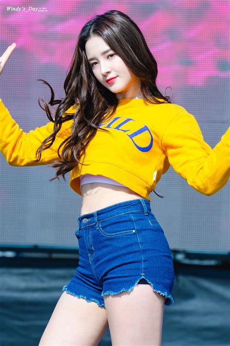 Nancy Momoland Photoshoot Models Imagesee