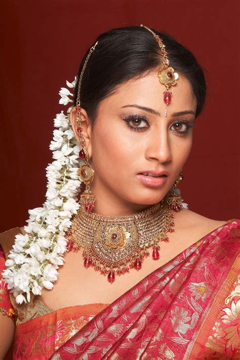 Tamil Actress Hasini Photos In Pink Silk Saree ~ Hollywood Gossip