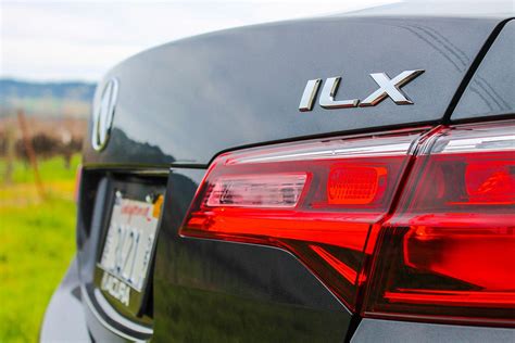 2016 Acura Ilx First Drive Official Pictures And Specs Digital Trends