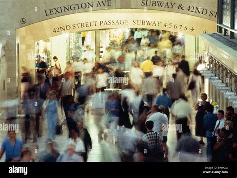 Crowd On Subway Nyc Hi Res Stock Photography And Images Alamy