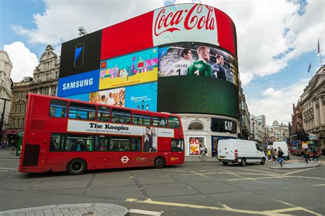 Piccadilly Circus The Complete Guide