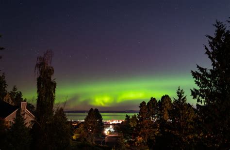 Video Photo Of Northern Lights Over Edmonds Monday Night My Edmonds News