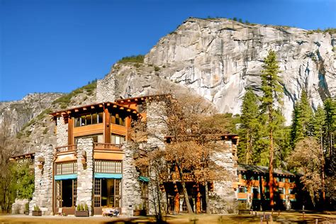 Best Yosemite Hotels in and Around Yosemite National Park