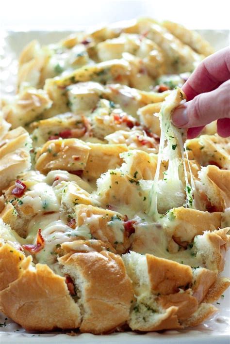 This Cheesy Bacon Garlic Pull Apart Bread Is Even More Delicious Than