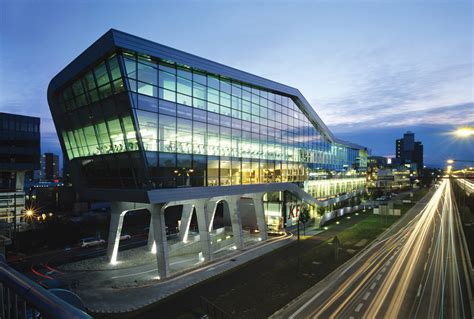 Sur la centrale ® retrouvez plus de 340 000 annonces vérifiées de véhicules d'occasion, vendus par des particuliers et des professionnels dans toute la france. RELAXX sport and leisure center / AK2 | ArchDaily