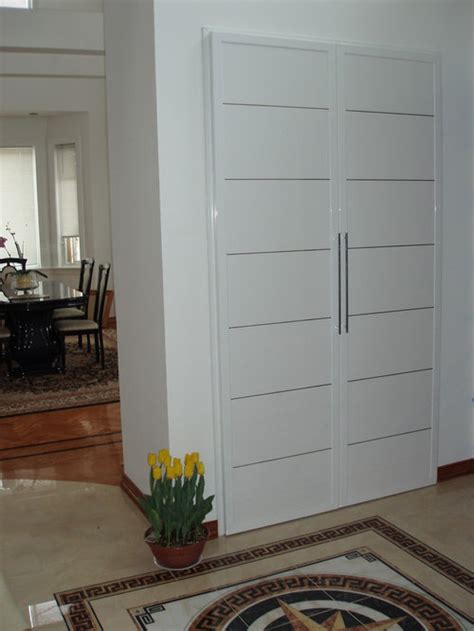 We would like to show you a description here but the site won't allow us. Front Entrance Closet Home Design Ideas, Pictures, Remodel ...