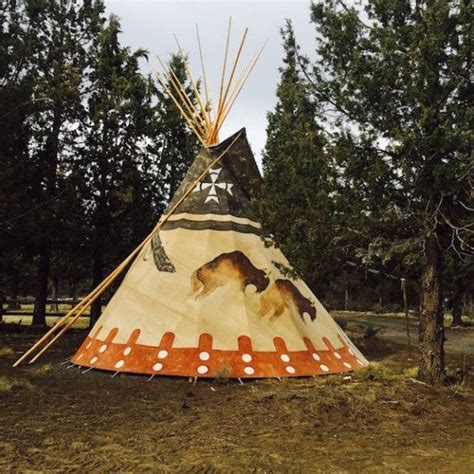 Nomadics Tipi Makers In 2020 Tipi Native American Teepee Indian Teepee