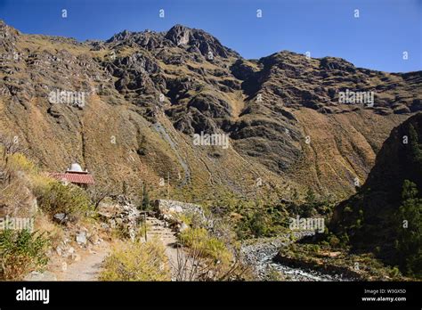 Scenery Along The Colca Canyon Cabanaconde Peru Stock Photo Alamy