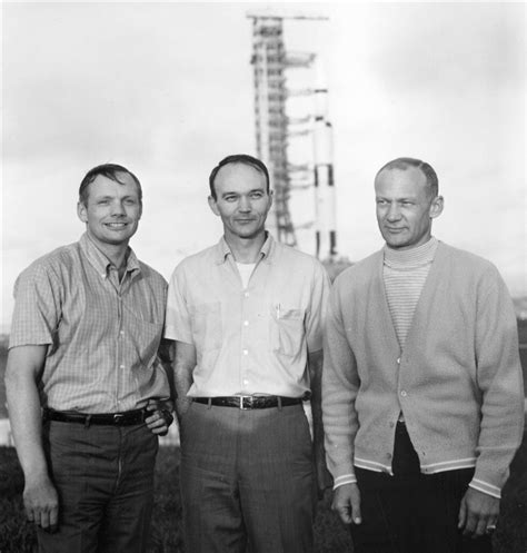 Uni soviet berhasil mengirim yuri gagarin sebagai manusia pertama ke luar angkasa menggunakan roket vostok 1. 50 Tahun Pendaratan Manusia Pertama di Bulan, dan Era ...