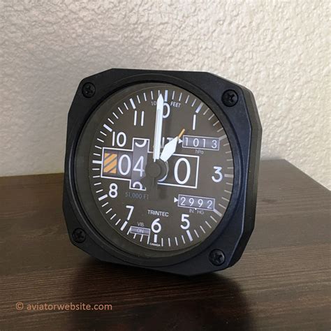 Ts For Pilots Aviation Clocks And Watches Aviatorwebsite
