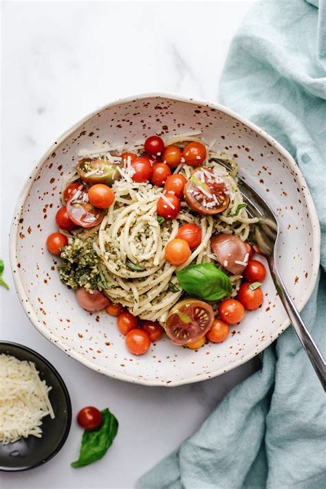 Easy Spaghetti Pesto With Garden Tomatoes A Simple Palate