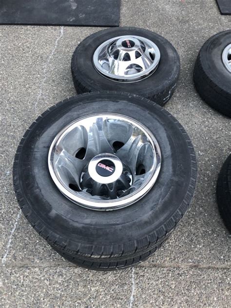 Dually Wheels 17” Steel Wheels With Gmc Covers For Sale In Silverdale