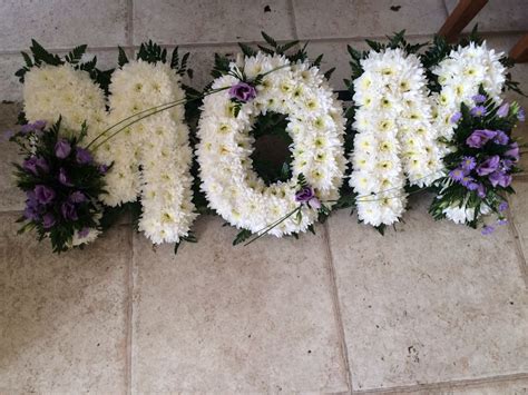 How much are letters for funeral flowers. MOM funeral flower letter tribute | Funeral flower ...