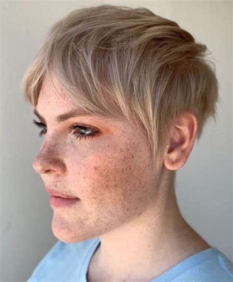 24 Dazzling Blonde Pixie Haircuts The Right Hairstyles