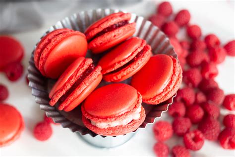 Raspberry French Macaron Recipe And Classic Fillings Edible Times