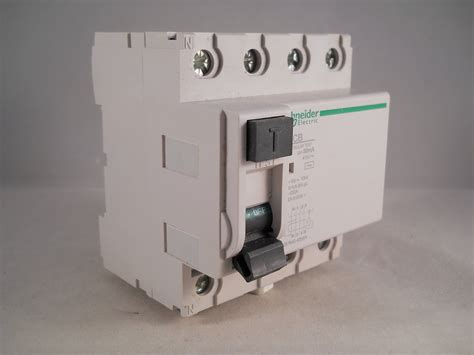 Schneider Rccb 40 Amp 30ma Four Pole Rcd 40a Merlin Gerin Multi 9