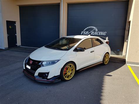 See more ideas about honda civic type r, honda civic, civic. Honda Civic Type-R White OZ Ultraleggera HLT | Wheel Front