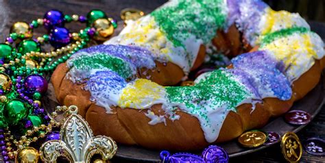 What Is King Cake History Of Mardi Gras King Cake