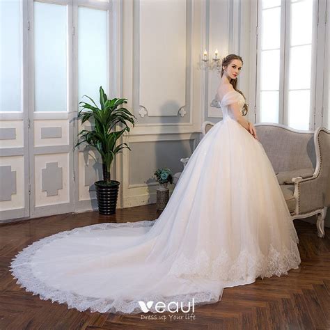 Elegant Ivory Wedding Dresses 2018 Ball Gown Appliques Lace Crystal Off