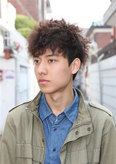High skin fade + medium curly hair on top 23. 80 Popular Asian Guys Hairstyles for 2021 (Japanese ...