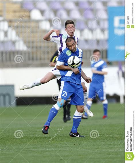 Mtk budapest újpest live score (and video online live stream here on sofascore livescore you can find all mtk budapest vs újpest previous results sorted by their h2h matches. Ujpest Vs. MTK OTP Bank League Football Match Editorial ...