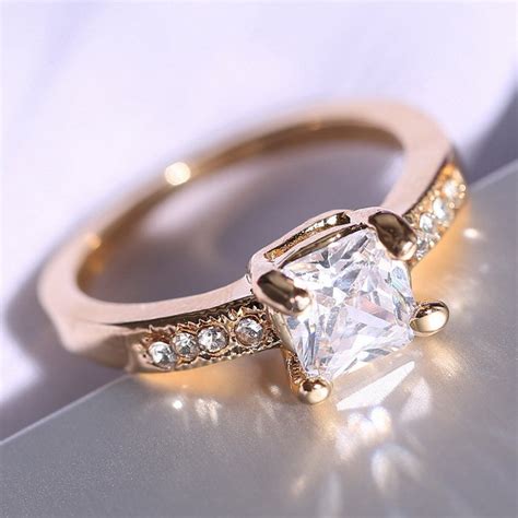 Rinhoo Couple Elegant Finger Ring Gold Ring For Women Bridal Wedding