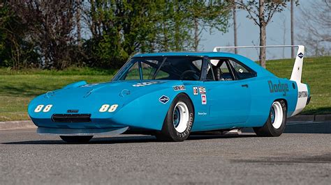 This 1969 Dodge Charger Daytona Was First To Hit 200 Mph On A Closed
