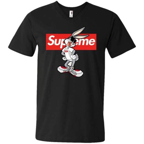Check spelling or type a new query. Bug Bunny Rabbit Supreme V-Neck T-Shirt | Como pintar ropa, Como pintar