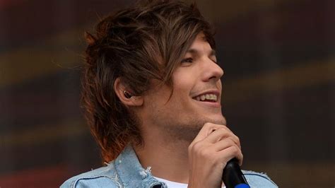 One Direction Star Louis Tomlinson On Verge Of Buying Uk Football Team