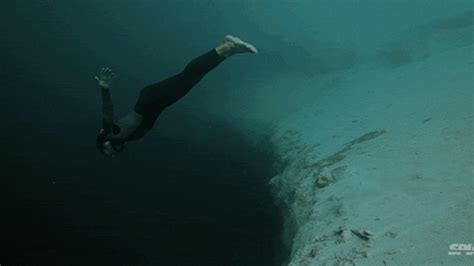 The Stunning Beauty Of Diving Into A Deep Dark Abyss Inside The Ocean