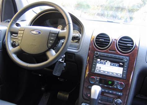Ford Freestyle Information And Photos Momentcar