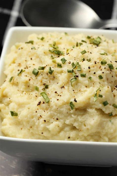 Light Fluffy And Creamy Vegan Cauliflower Mashed Potatoes You Wont M