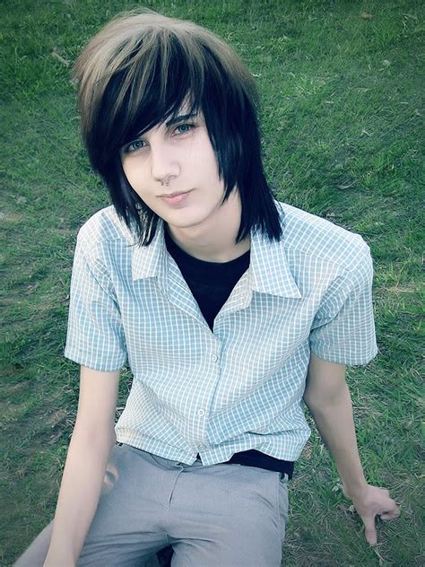 Not all emo's wear this style and just because you see someone who has one or. Expecto Patronum: Emo guys