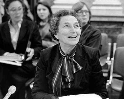 Anna Schwartz Economist Who Worked With Friedman Dies At 96 The New