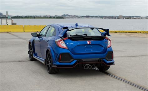 Get ready to leave everything behind as you conquer the road with the new honda civic. Honda Civic Type R AS #01 dijual pada harga US$200k 2017 ...