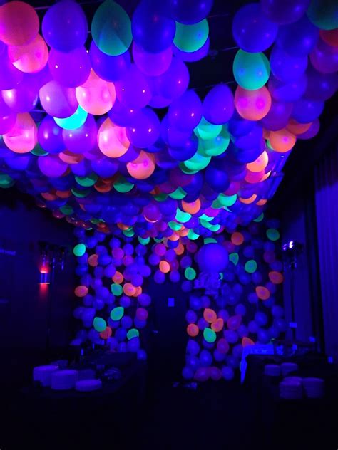 Neon Ballon Ceiling With Black Light 15th Birthday Party Ideas Neon